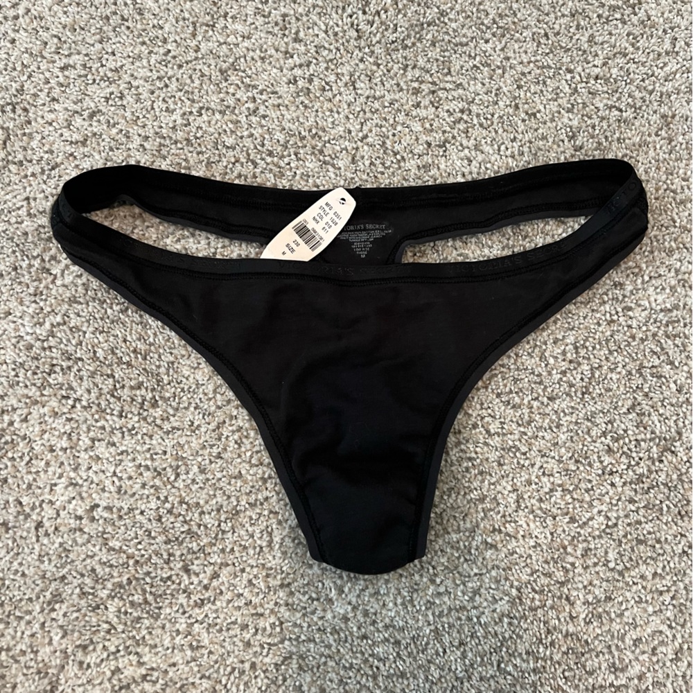 NWT Vintage Victoria’s Secret Low-Rise a Thong